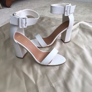 Catherine Malandrino Block Heel Sandals